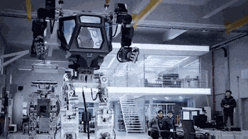 Robotul inspirat de Avatar este o adevărată mașină de război