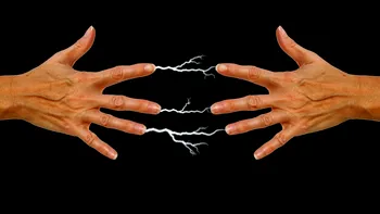 Cât de puternică este electricitatea statică