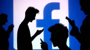 Facebook îți ”dezgroapă” amintirile și le afișează în feed-urile prietenilor