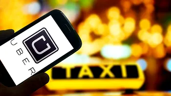 Taximetriștii pregătesc proteste împotriva Uber în fața Guvernului