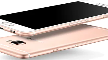 Samsung Galaxy C9 aduce aminte de noile iPhone-uri