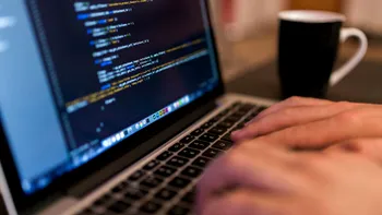 Care este „calitatea cheie” la angajare pentru programatorii juniori, în era AI