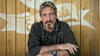 John McAfee discută despre un viitor sumbru și despre pericolul armelor cibernetice