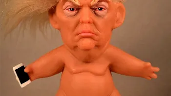 Un artist a creat o păpușă goală care îl întruchipează pe președintele Trump
