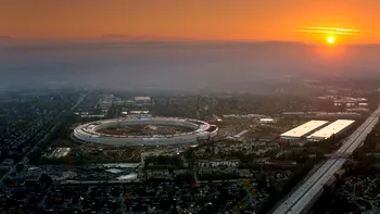 Apple Park, noul sediu futurist al companiei Apple, se deschide în aprilie