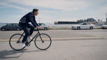 Google și Levi au creat geaca inteligentă de blugi: Levi`s Commuter