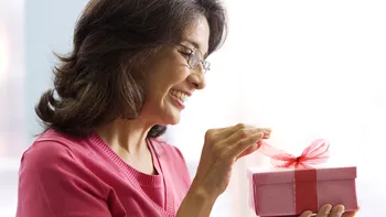 Reduceri eMAG: Oferte la cadouri de 8 martie pentru mama ta