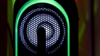 Sony propune noi boxe portabile și căști premium pentru audiofili