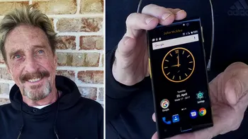 John McAfee anunță ”primul telefon cu adevărat sigur din lume”