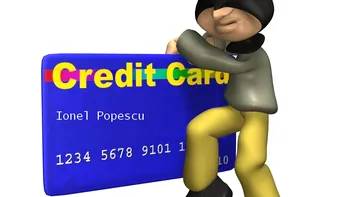 Ce sunt skimmerele invizibile și cum îți poți feri cardul de fraudare