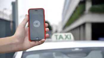 ”Uber este firmă de transport”. Ce implicații ar avea reglementarea ca taxi