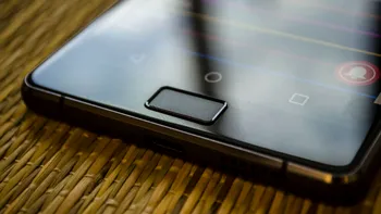 Philips Xenium X818: Un smartphone mid-range pentru toate gusturile [REVIEW]