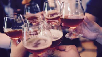 Ce efecte are consumul moderat de alcool asupra organismului tău