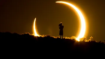 Când are loc eclipsa solară care-ți va face Crăciunul mai frumos