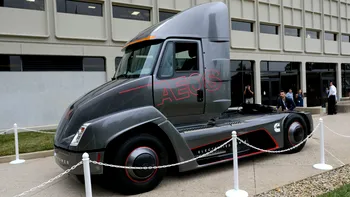 Tesla a pierdut cursa pentru primul camion electric