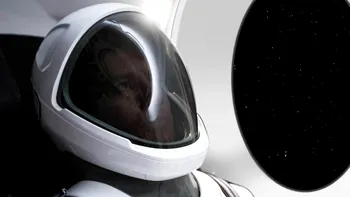 Elon Musk a publicat prima fotografie oficială a costumului spațial SpaceX