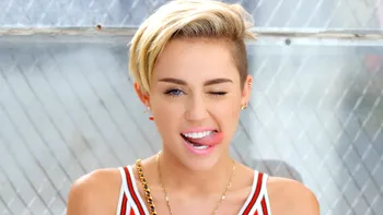 Poze nud cu Miley Cyrus, Kristen Stewart și altele au fost furate și publicate de hackeri