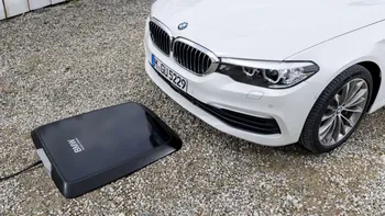 BMW vrea să-ți ofere încărcare wireless pentru mașini electrice [VIDEO]