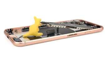 Apple are un robot care face iPhone bucăți în timp record