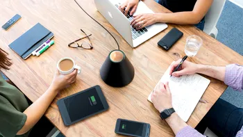 Un nou gadget ți-ar putea încărca telefonul de la distanță