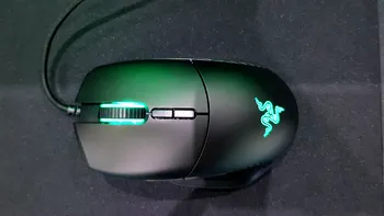 Razer a dezvăluit primul mouse personalizabil special pentru FPS-uri