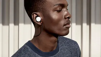 Google Pixel Buds te ajută să vorbești 40 de limbi străine în timp real