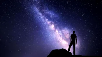 Fizicianul care vrea să rescrie teoria Big Bang