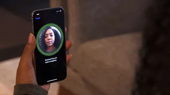 O nouă ”vulnerabilitate” descoperită în autentificarea Face ID de la iPhone X