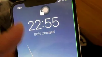 iPhone X își frustrează utilizatorii cu o linie verde pe ecran