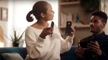 VIDEO: Motorola încearcă să facă mișto de Samsung într-o nouă reclamă