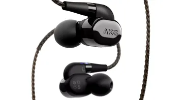 AKG îți vinde căști in-ear de studio la un preț fabulos