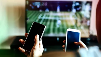 Telefon versus televizor - ce preferă mai nou românii