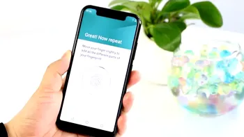 Clona de iPhone X care te uimește prin preț și performanță