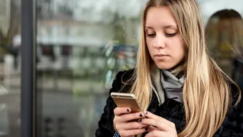 Tinder îți arată de ce lumea vrea totul gratis, mai ales pe perioada crizei