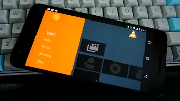 Cum te-au lăsat chinezii de la Huawei fără VLC pe telefon