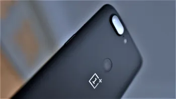OnePlus 6 va fi un nou telefon cu Android care preia designul iPhone X