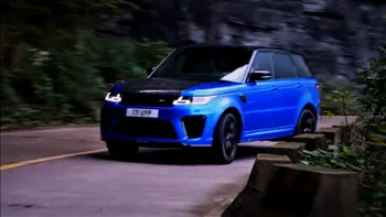Range Rover doboară recordul Ferrari pe un drum de munte uimitor