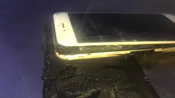 Un iPhone 6 care a luat foc a lăsat o familie fără casă