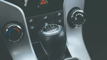 De ce cutia de viteze manuală nu este mereu o opțiune viabilă
