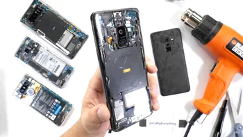 Un Samsung Galaxy S9 transparent e inutil, dar măcar arată bine