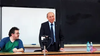 Traian Băsescu, scos la tablă: despre Facebook, Rege, Unire și familie