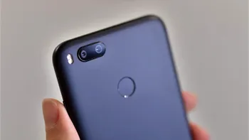 Xiaomi ar putea lansa cel mai ieftin telefon cu două camere principale