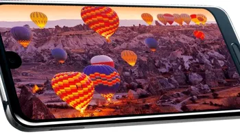 Sharp Aquos R2 este cel mai original telefon din ultimul an