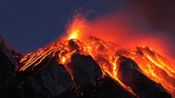 Imagini spectaculoase cu erupția vulcanului din Hawaii