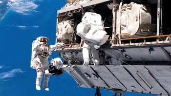 Astronauții din spațiul cosmic vor fi asistați de albine robotice