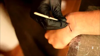 Cel mai vechi kit de tatuaj îți arată ce istorie bogată are arta asta