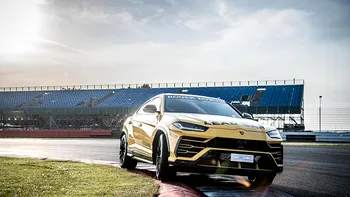 Cum se vede Lamborghini Urus pe circuit și câți români au cumpărat unul