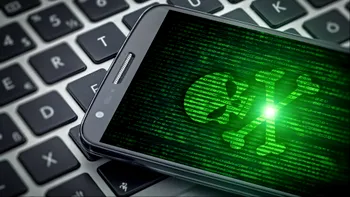 Virusul de Android pe care hackerii îl pun pe telefonul tău prin site-uri sparte