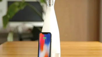 Cel mai stupid încărcător wireless e mai util decât pare
