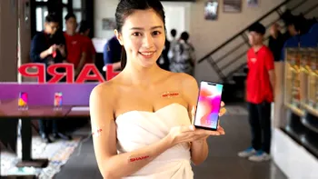 Sharp Aquos S3 este un telefon atractiv, în pas cu vremurile în care trăim